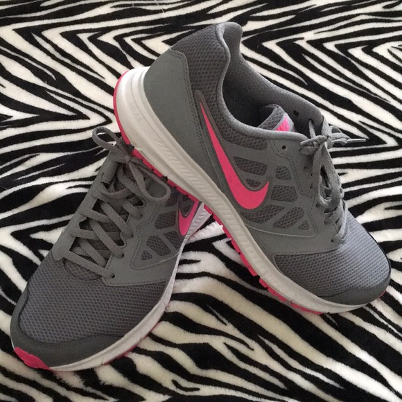 Nike Shoes - Nike downshifter 6 Sneakers